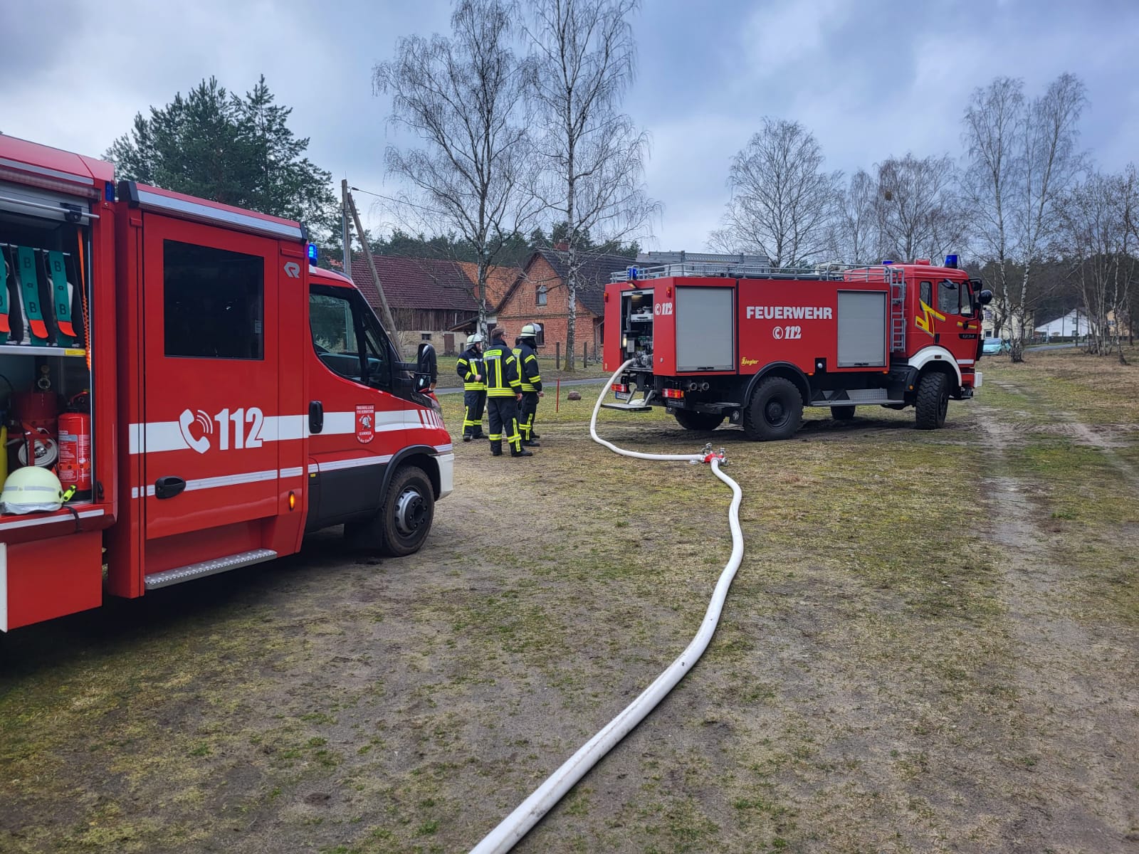Du betrachtest gerade 06/23 Einsatzübung – Gemeinsam bekämpfen Forst und Feuerwehr Waldbrände